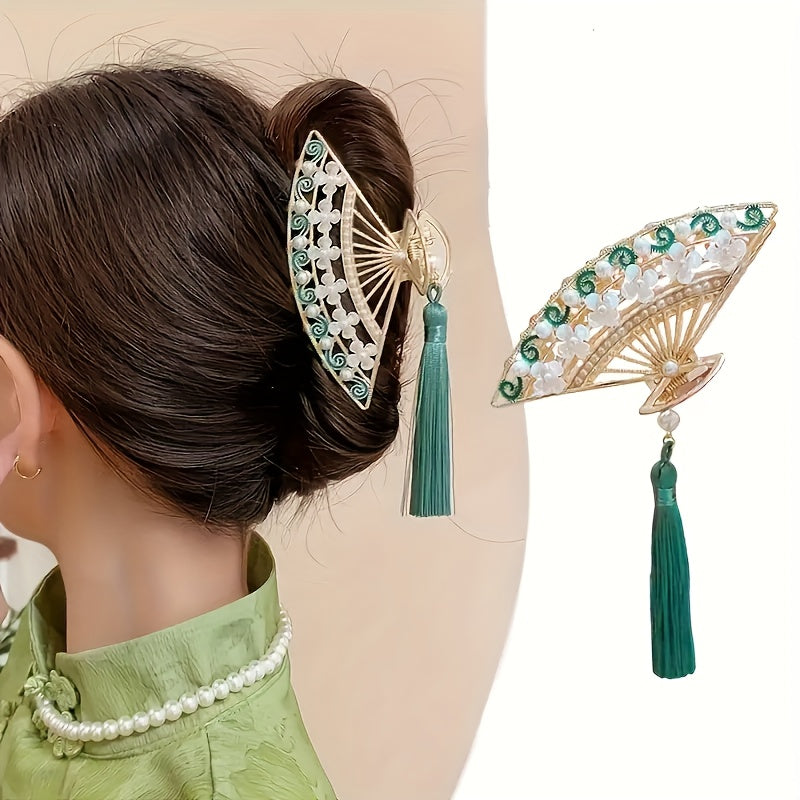 Elegant Green Antique Tassel Fan Hairpin with Large Shark Design - Intricate Floral Motif, Durable Metal Craftsmanship for Hanfu & Traditional Costume Accessory, Cultural Fashion Piece, Elegant Hair Accessory | Traditional Costume Accessory | Detailed
