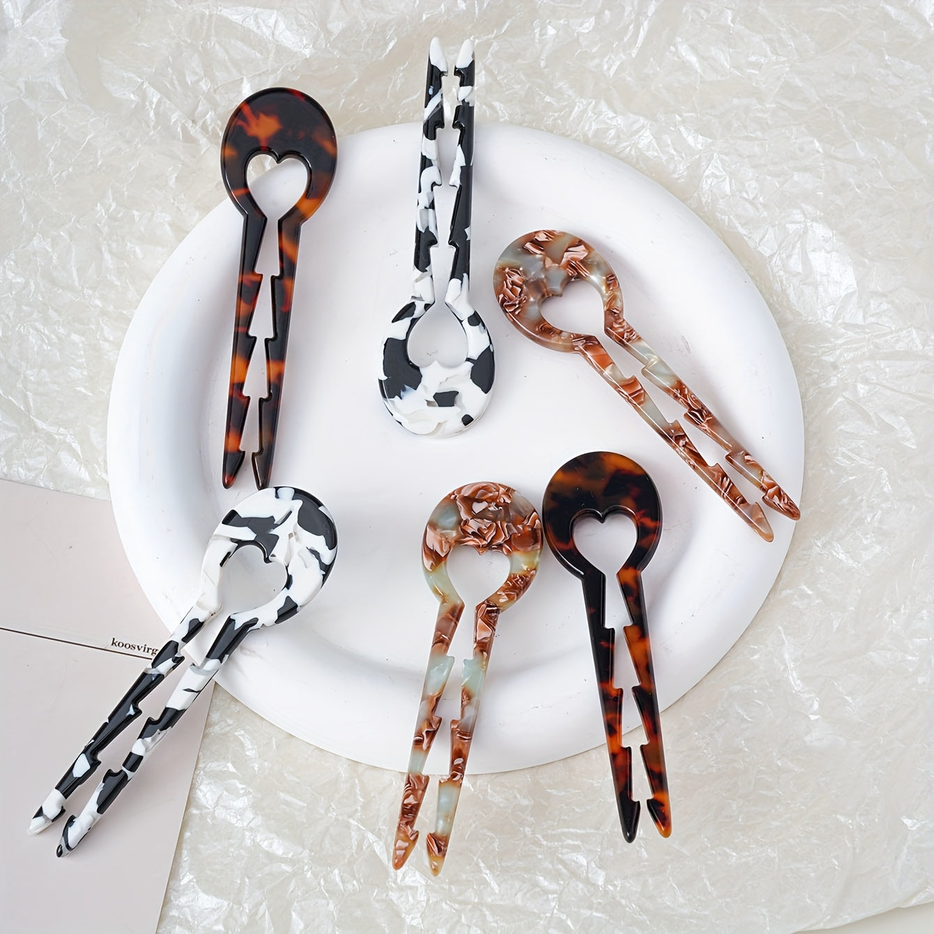 6pcs Elegant Resin Heart-Shaped Hairpins with Floral Design - Perfect for Women'S Updos and Daily Use, Stylish Black and White Patterns, Ideal for Birthdays and Special Occasions, Stylish Hair Accessories | Floral Pattern Hairpins | Durable Hairpin