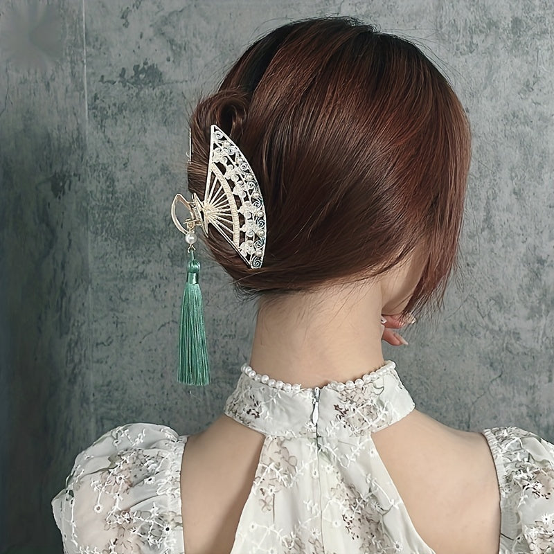 Elegant Green Antique Tassel Fan Hairpin with Large Shark Design - Intricate Floral Motif, Durable Metal Craftsmanship for Hanfu & Traditional Costume Accessory, Cultural Fashion Piece, Elegant Hair Accessory | Traditional Costume Accessory | Detailed