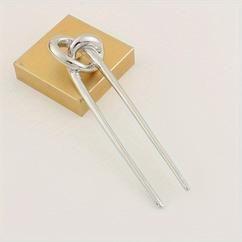 New Minimalist Metal Hairpin with a Knotted Design, Inspired by European And American Styles, Featuring a Chinese Knot Symbolizing Love